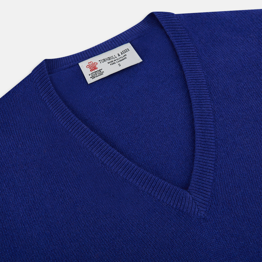 Royal Blue long-sleeve V-neck jumper in cashmere