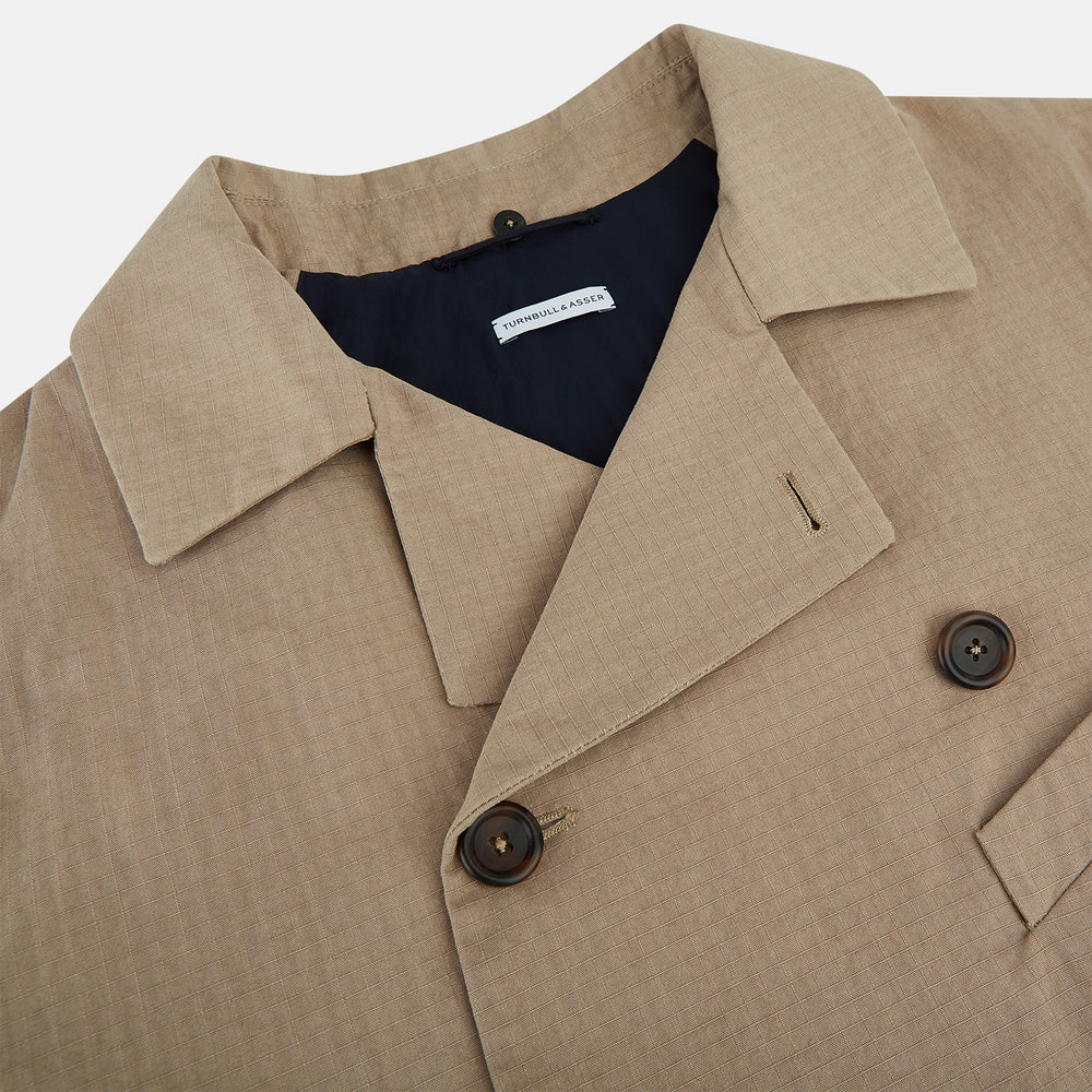 LONG DB TRENCH COAT SAND 50