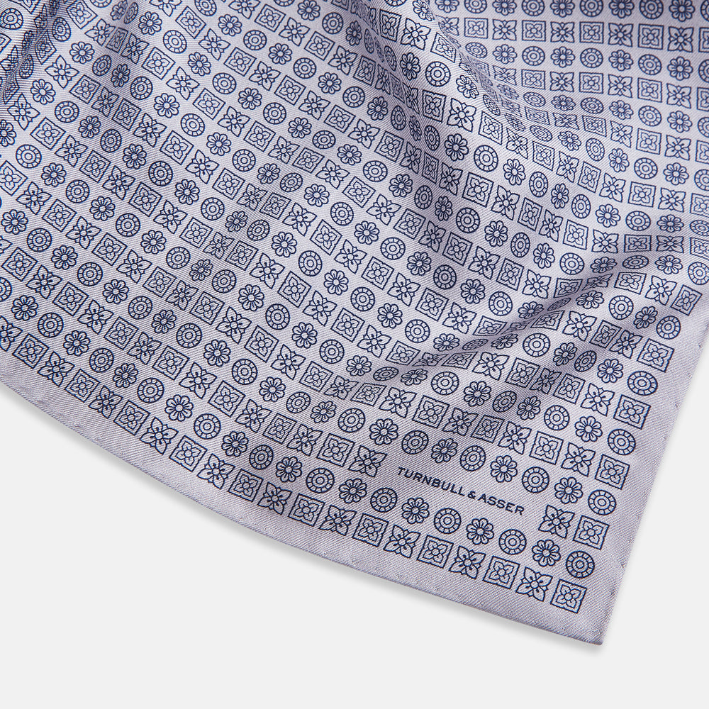 Rosette Lilac Pocket Square in Silk