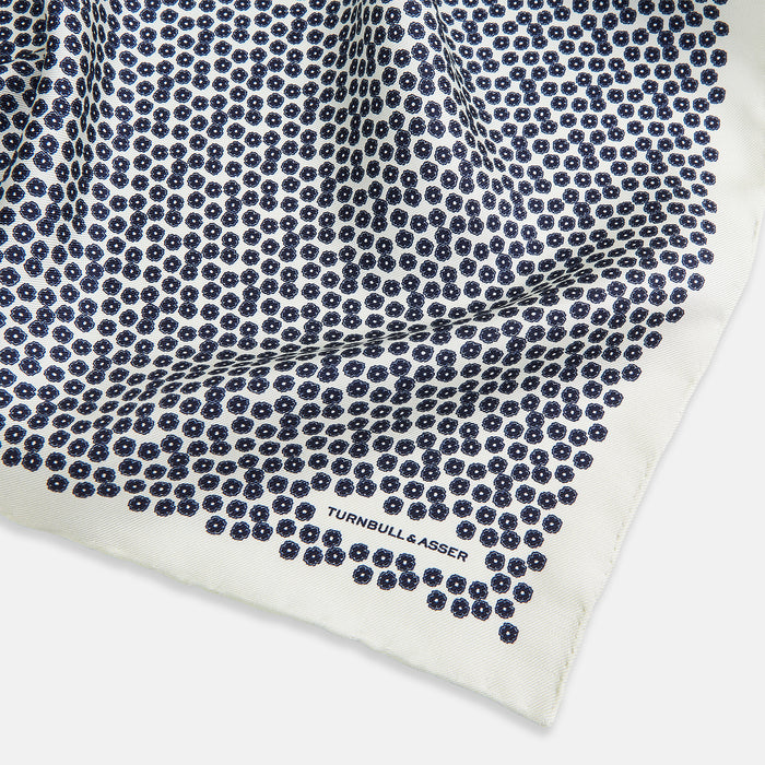 Floral White Pocket Square in Silk Image 1