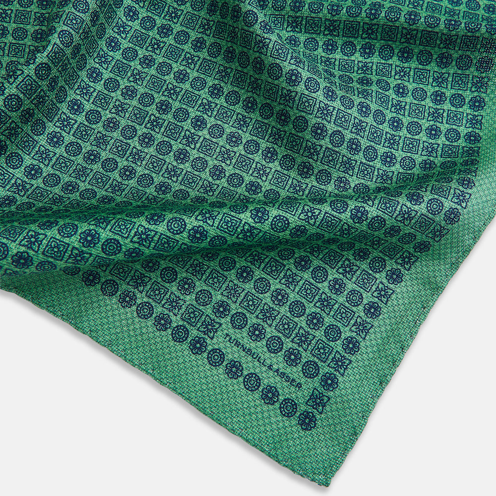 Rosette Green Pocket Square in Silk