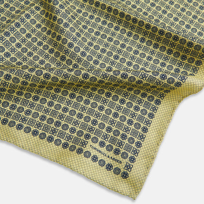Rosette Yellow Pocket Square in Silk Image 1