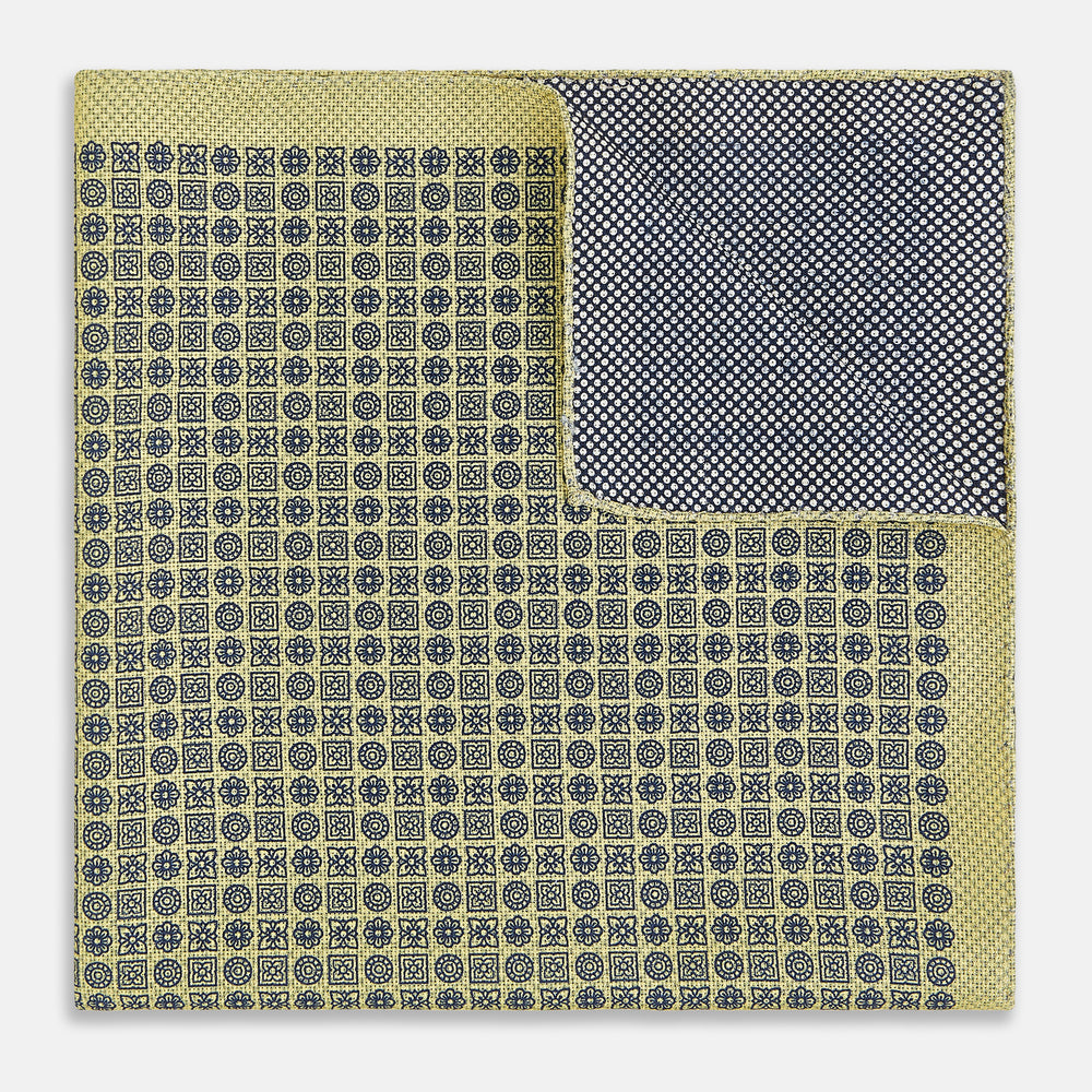Rosette Yellow Pocket Square in Silk