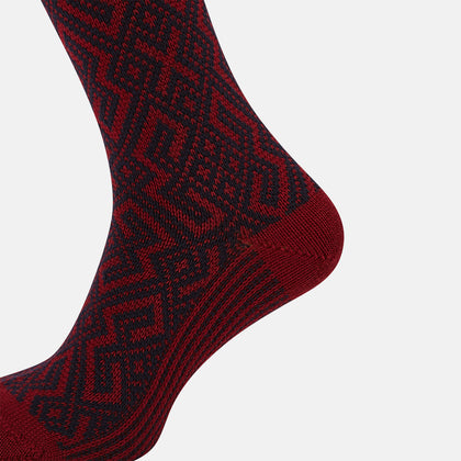 Burgundy and Navy Diamond Wool Mid-length Socks Image 3
