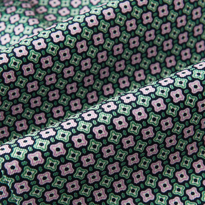 Kelly Green and Pink Abstract Quatrefoil Foulard Printed Silk Cravat Image 3