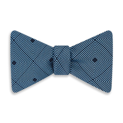 NAVY GEOMETRIC SILK BOW TIE Image 3