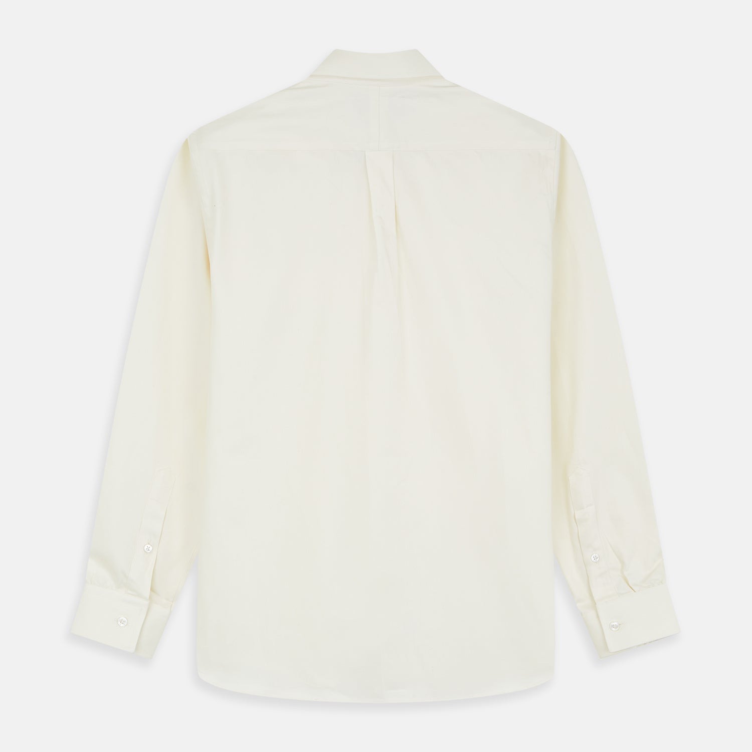 View 7 of product Cream Weekend Fit Hayne Shirt With Dorset Collar And 1-Button Cuffs