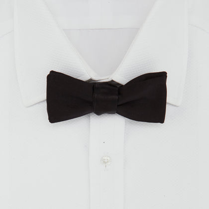 Black Batwing Satin Bow Tie