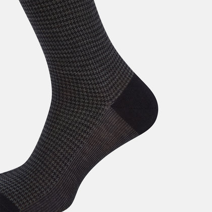 Charcoal Melange Houndstooth Mid-Length Socks Image 3
