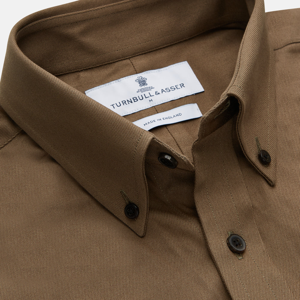 Khaki Weekend Fit Hayne Shirt With Dorset Collar And 1-Button Cuffs
