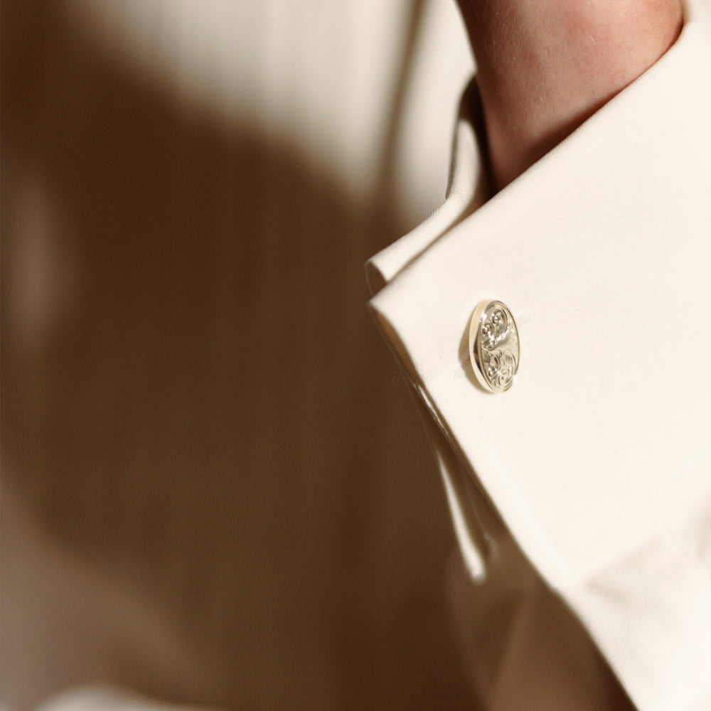 Tailored Fit Cream Pleated Front Silk Dress dress shirt with T&A Collar and Double Cuffs | Turnbull & Asser Turnbull & Asser US Tailored Fit Cream Pleated Front Silk Dress dress shirt with T&A Collar and Double Cuffs | Turnbull & Asser Turnbull & Asser US