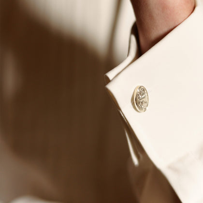Tailored Fit Cream Pleated Front Silk Dress Shirt with T&A Collar and Double Cuffs Image 4