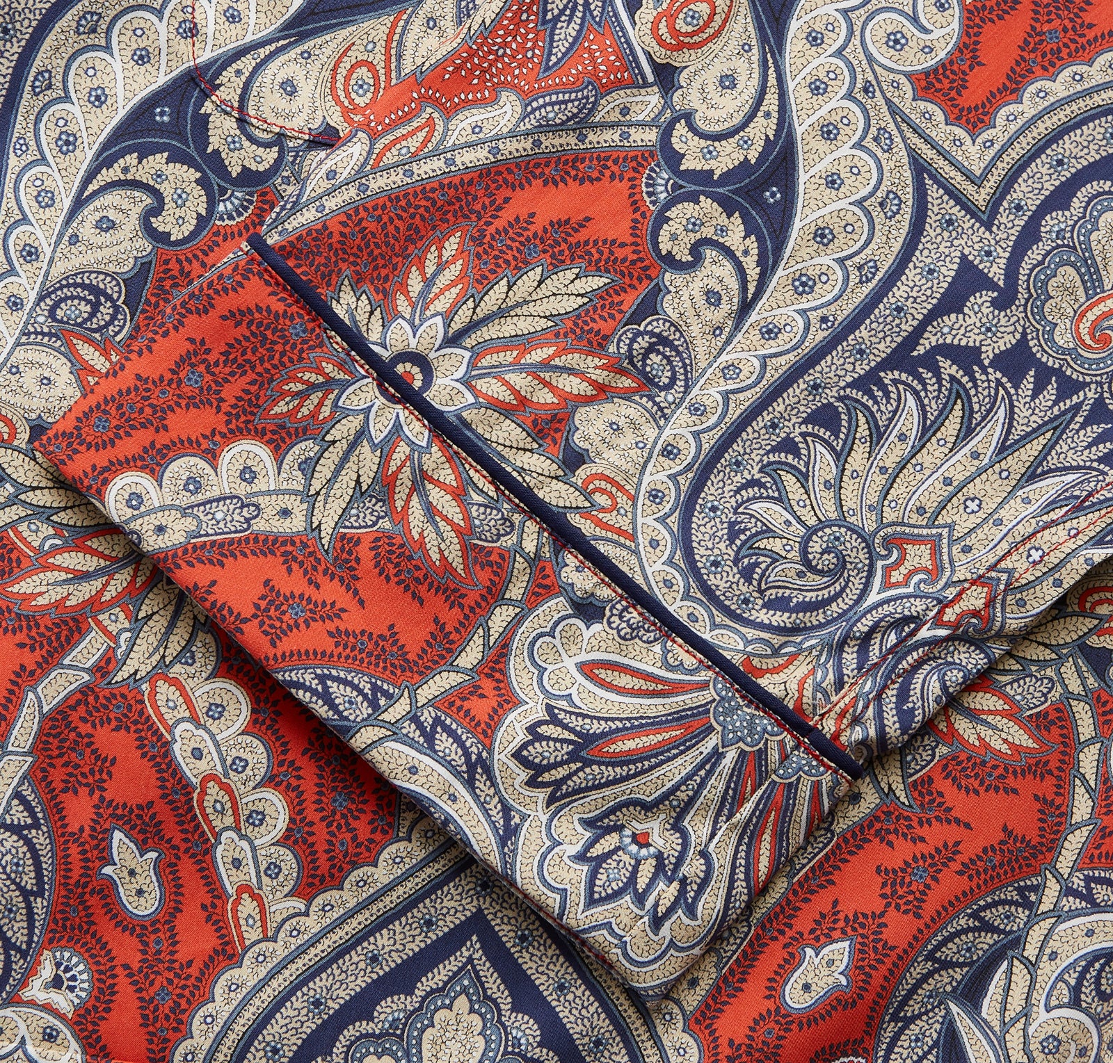 View 4 of product Red Baroque Silk-Blend Hyde Pyjama Set