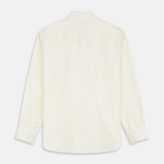 Cream Weekend Fit Larkin Shirt With Dorset Collar And 3-Button Cuffs Image 4