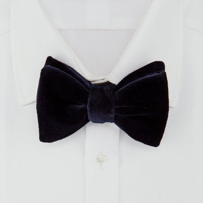 Navy Velvet Bow Tie Image 1